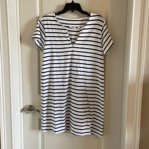 Vineyard Vines Stripe dress